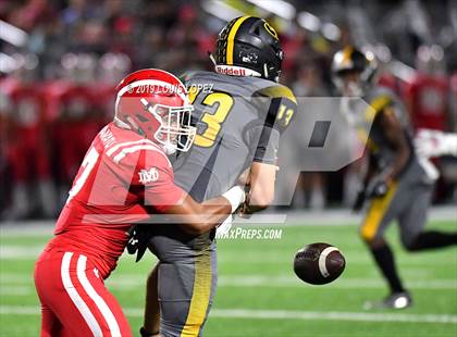Thumbnail 1 in St. Frances Academy vs. Mater Dei (Trinity League vs. USA Showcase) photogallery.