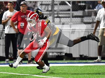 Thumbnail 3 in St. Frances Academy vs. Mater Dei (Trinity League vs. USA Showcase) photogallery.
