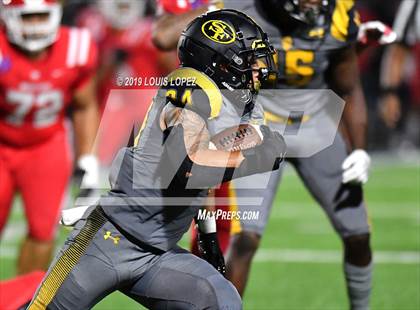 Thumbnail 3 in St. Frances Academy vs. Mater Dei (Trinity League vs. USA Showcase) photogallery.