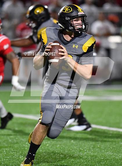 Thumbnail 2 in St. Frances Academy vs. Mater Dei (Trinity League vs. USA Showcase) photogallery.