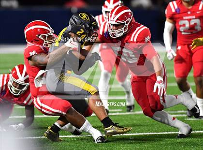 Thumbnail 1 in St. Frances Academy vs. Mater Dei (Trinity League vs. USA Showcase) photogallery.