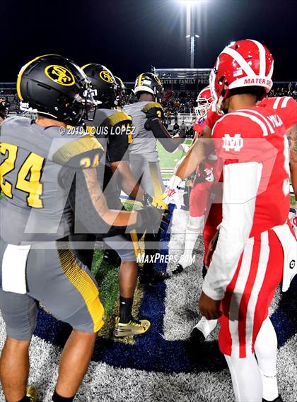 Thumbnail 2 in St. Frances Academy vs. Mater Dei (Trinity League vs. USA Showcase) photogallery.