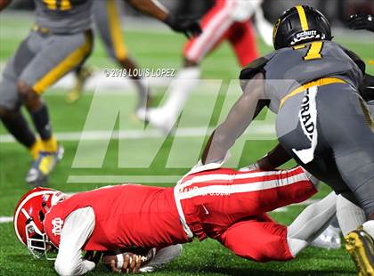 Thumbnail 1 in St. Frances Academy vs. Mater Dei (Trinity League vs. USA Showcase) photogallery.