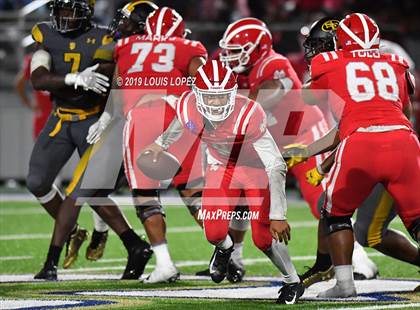 Thumbnail 3 in St. Frances Academy vs. Mater Dei (Trinity League vs. USA Showcase) photogallery.