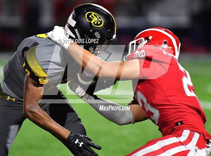 Thumbnail 1 in St. Frances Academy vs. Mater Dei (Trinity League vs. USA Showcase) photogallery.