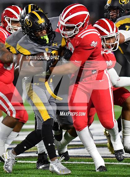 Thumbnail 1 in St. Frances Academy vs. Mater Dei (Trinity League vs. USA Showcase) photogallery.