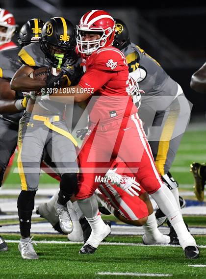 Thumbnail 3 in St. Frances Academy vs. Mater Dei (Trinity League vs. USA Showcase) photogallery.