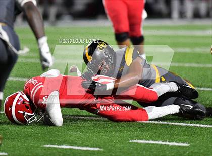 Thumbnail 1 in St. Frances Academy vs. Mater Dei (Trinity League vs. USA Showcase) photogallery.