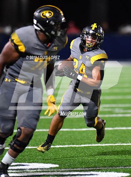 Thumbnail 3 in St. Frances Academy vs. Mater Dei (Trinity League vs. USA Showcase) photogallery.
