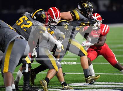 Thumbnail 1 in St. Frances Academy vs. Mater Dei (Trinity League vs. USA Showcase) photogallery.