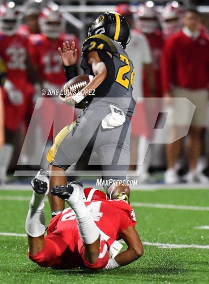 Thumbnail 3 in St. Frances Academy vs. Mater Dei (Trinity League vs. USA Showcase) photogallery.