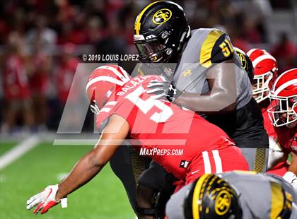 Thumbnail 3 in St. Frances Academy vs. Mater Dei (Trinity League vs. USA Showcase) photogallery.