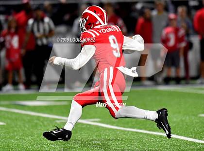 Thumbnail 2 in St. Frances Academy vs. Mater Dei (Trinity League vs. USA Showcase) photogallery.