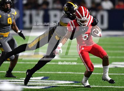 Thumbnail 1 in St. Frances Academy vs. Mater Dei (Trinity League vs. USA Showcase) photogallery.
