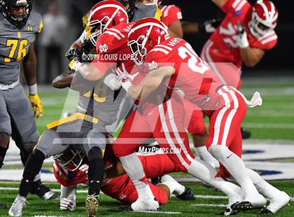 Thumbnail 1 in St. Frances Academy vs. Mater Dei (Trinity League vs. USA Showcase) photogallery.