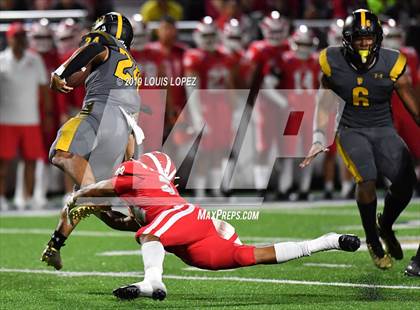 Thumbnail 2 in St. Frances Academy vs. Mater Dei (Trinity League vs. USA Showcase) photogallery.