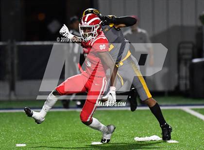 Thumbnail 3 in St. Frances Academy vs. Mater Dei (Trinity League vs. USA Showcase) photogallery.