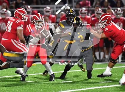 Thumbnail 2 in St. Frances Academy vs. Mater Dei (Trinity League vs. USA Showcase) photogallery.