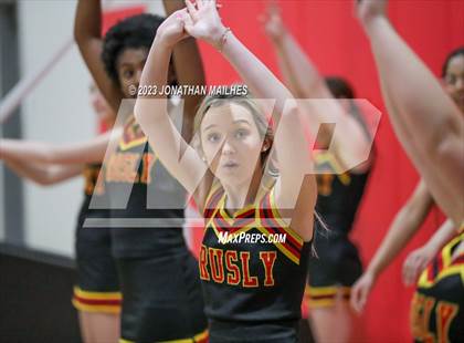 Thumbnail 1 in McKinley @ Brusly photogallery.