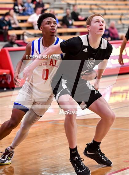 Thumbnail 3 in Los Alamitos vs. Servite (Nike Extravaganza) photogallery.