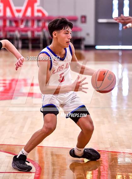 Thumbnail 2 in Los Alamitos vs. Servite (Nike Extravaganza) photogallery.
