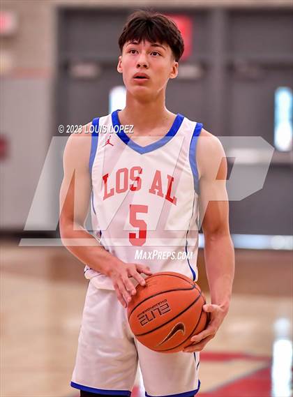 Thumbnail 1 in Los Alamitos vs. Servite (Nike Extravaganza) photogallery.