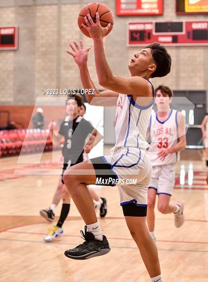 Thumbnail 1 in Los Alamitos vs. Servite (Nike Extravaganza) photogallery.