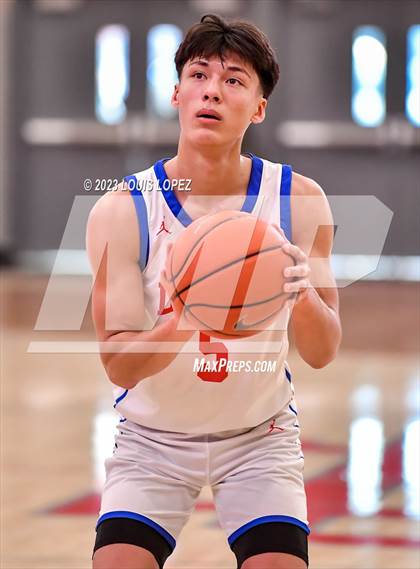 Thumbnail 3 in Los Alamitos vs. Servite (Nike Extravaganza) photogallery.