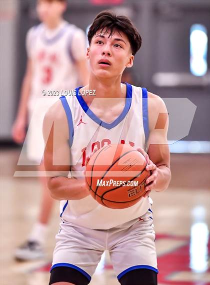 Thumbnail 1 in Los Alamitos vs. Servite (Nike Extravaganza) photogallery.