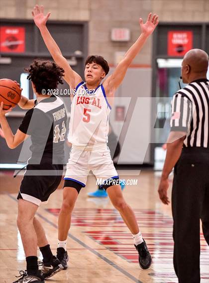 Thumbnail 1 in Los Alamitos vs. Servite (Nike Extravaganza) photogallery.