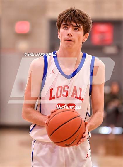 Thumbnail 2 in Los Alamitos vs. Servite (Nike Extravaganza) photogallery.