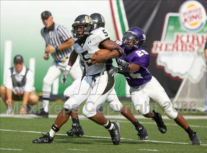 Thumbnail 3 in Middletown vs. Warren Central (Kirk Herbstreit Varsity Football Series) photogallery.