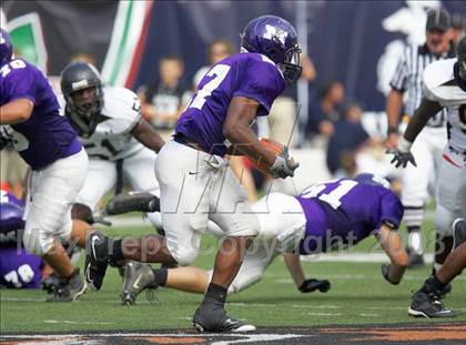 Thumbnail 2 in Middletown vs. Warren Central (Kirk Herbstreit Varsity Football Series) photogallery.