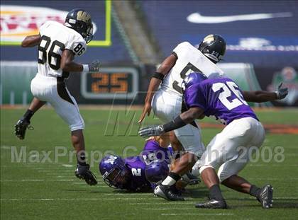 Thumbnail 2 in Middletown vs. Warren Central (Kirk Herbstreit Varsity Football Series) photogallery.