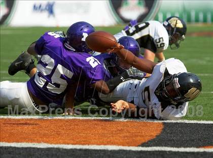 Thumbnail 3 in Middletown vs. Warren Central (Kirk Herbstreit Varsity Football Series) photogallery.