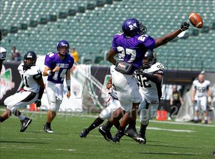 Thumbnail 3 in Middletown vs. Warren Central (Kirk Herbstreit Varsity Football Series) photogallery.