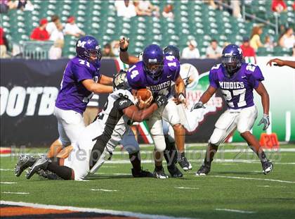 Thumbnail 3 in Middletown vs. Warren Central (Kirk Herbstreit Varsity Football Series) photogallery.