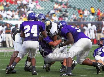 Thumbnail 2 in Middletown vs. Warren Central (Kirk Herbstreit Varsity Football Series) photogallery.
