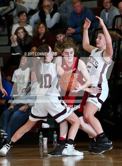 Thumbnail 3 in Fox Lane vs Harrison (Dapper McDonald Classic) photogallery.