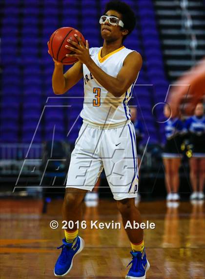 Thumbnail 3 in Red Rock vs Prescott (Hoopin' it Up at the Arena) photogallery.