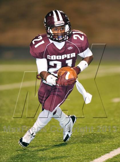 Thumbnail 1 in Cooper vs. Scurry-Rosser (UIL 2A Regional Semifinal) photogallery.