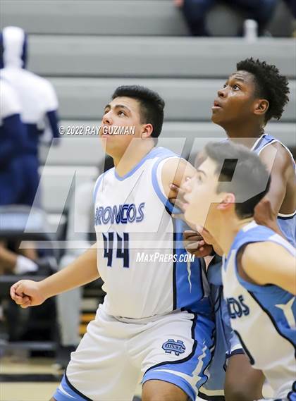 Thumbnail 1 in Bullard @ Clovis North photogallery.