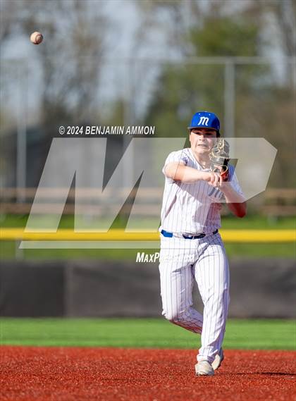Thumbnail 1 in McNary @ West Albany photogallery.