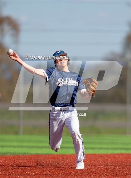 Thumbnail 2 in McNary @ West Albany photogallery.