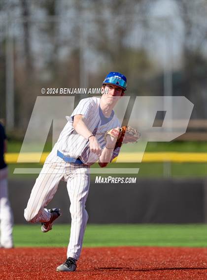 Thumbnail 2 in McNary @ West Albany photogallery.