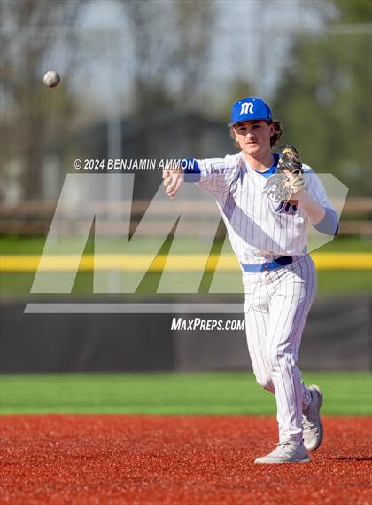 Thumbnail 3 in McNary @ West Albany photogallery.