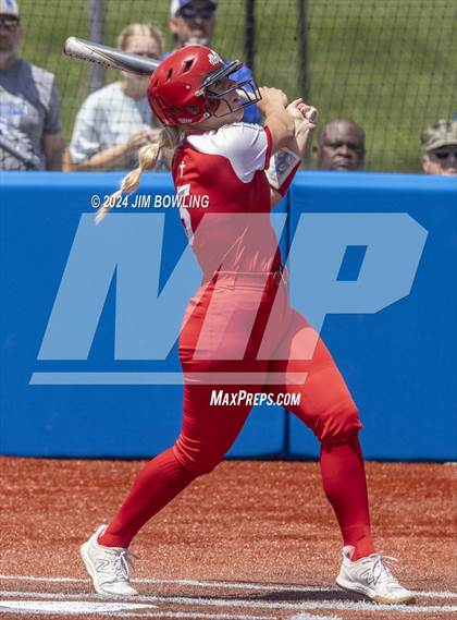 Thumbnail 3 in St. Anthony vs. Auburn (IHSA 2A Super-Sectional) photogallery.