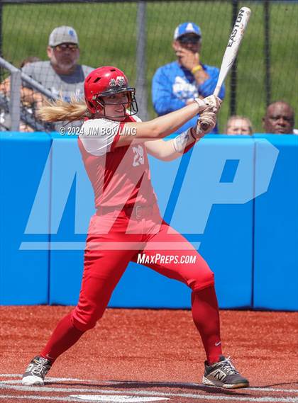 Thumbnail 1 in St. Anthony vs. Auburn (IHSA 2A Super-Sectional) photogallery.