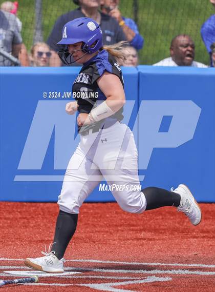 Thumbnail 1 in St. Anthony vs. Auburn (IHSA 2A Super-Sectional) photogallery.