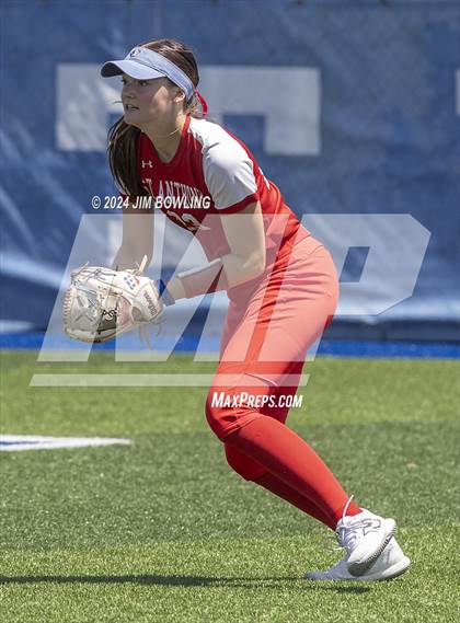 Thumbnail 2 in St. Anthony vs. Auburn (IHSA 2A Super-Sectional) photogallery.